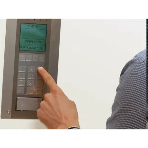 Вызывная панель видеодомофона DDVC/08 VR ELU CAME 62080040 (КАМЕ) Вызывная панель видеодомофона DDVC/08 VR ELU CAME 62080040 (КАМЕ)
